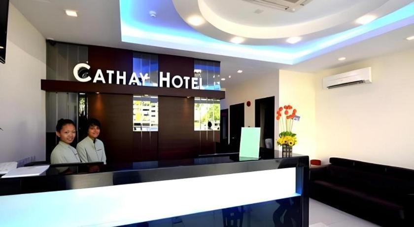 Cathay Hotel Kota Kinabalu Exterior foto