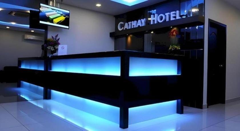 Cathay Hotel Kota Kinabalu Exterior foto